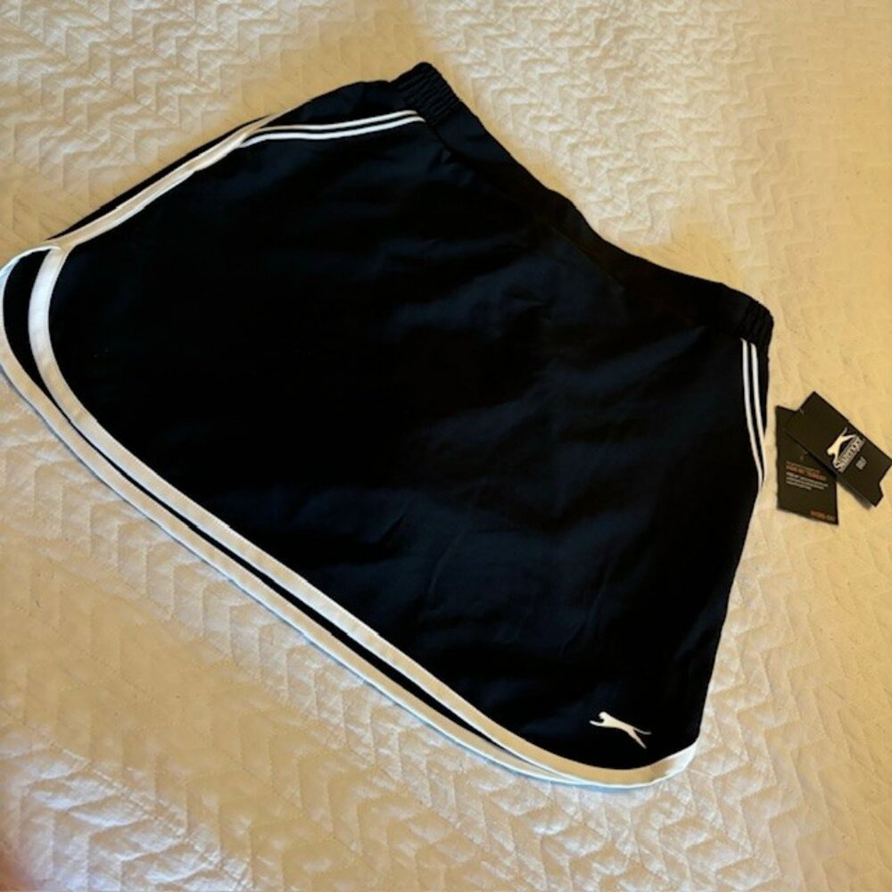 NWT Slazenger Black and White Golf Skort size Small